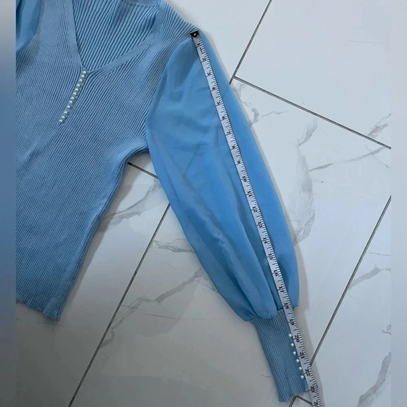 Classy pearl sheer  sleeved knit sweater/ Light baby blue/ See measurements - Picture 8 of 10